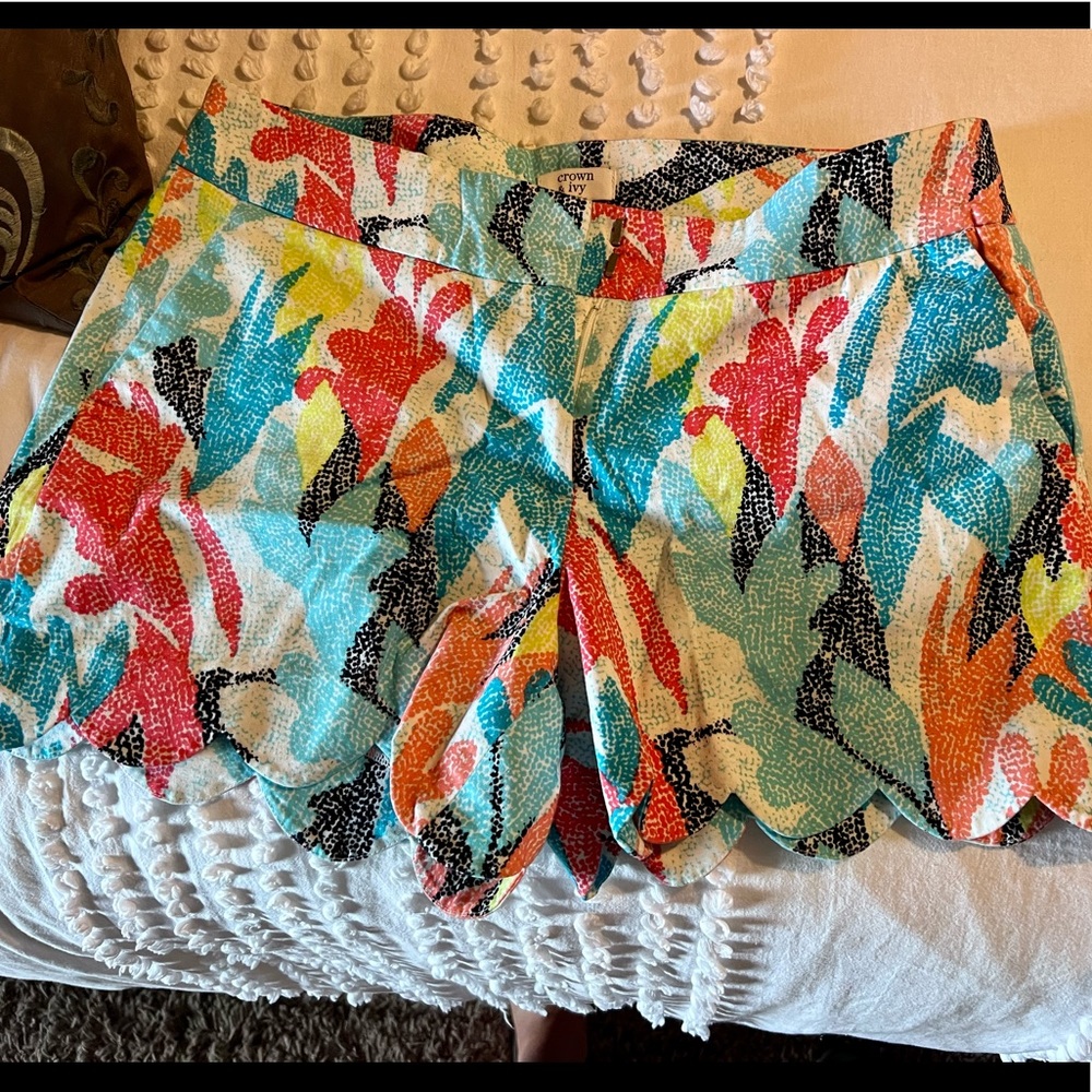 Multi color Crown and Ivy shorts. Like new
